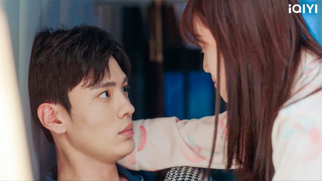 ซินเดอเรลล่าริเริ่มคลานไปบนเตียงของ CEO และทั้งสองก็น่ารักตลอดทั้งคืน! #รัก #ละครโทรทัศน์ของจีน