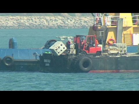 سلطات جبل طارق تتهم اسبانيا بانتهاك السيادة البريطانية