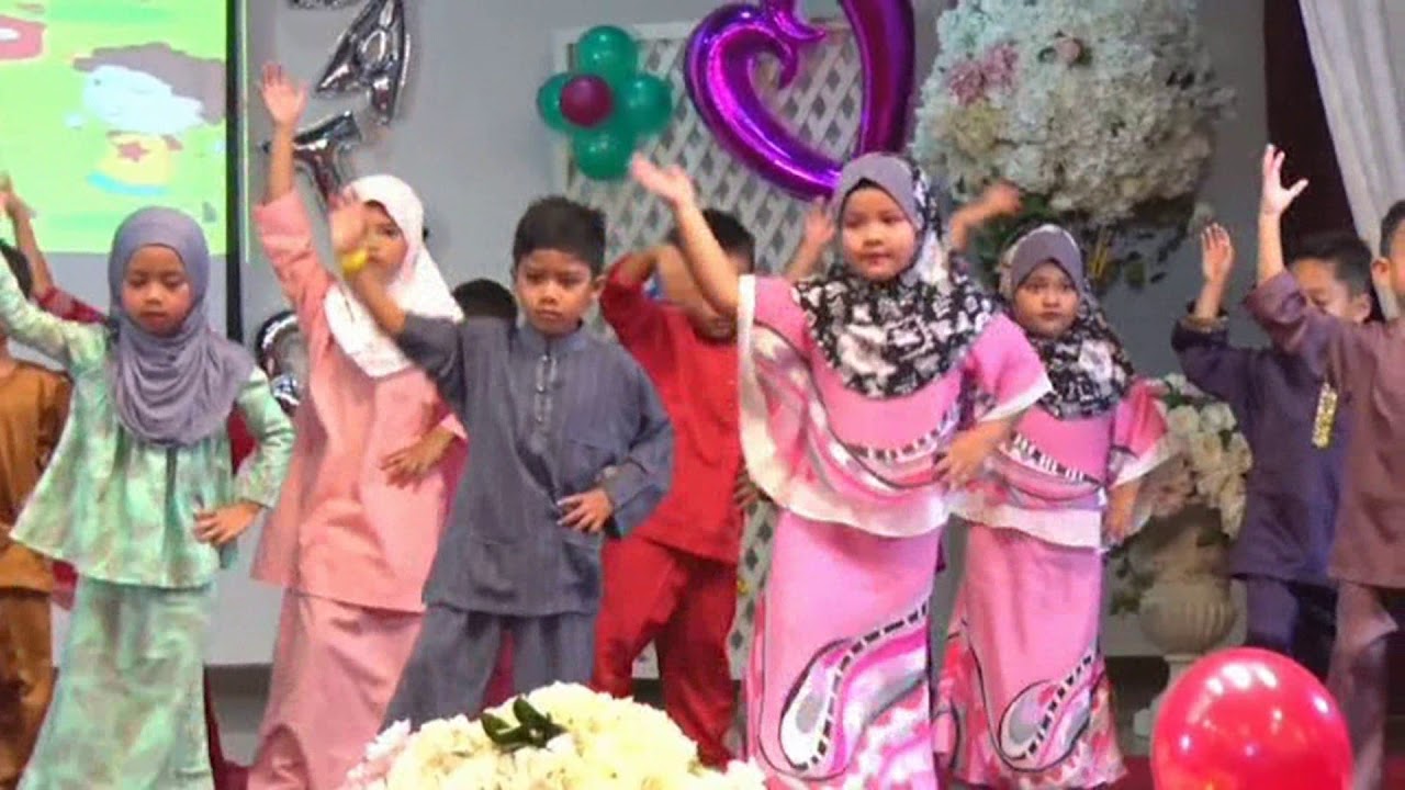 Assalammualaikum - Denai ilmuan Concert 2018 - YouTube