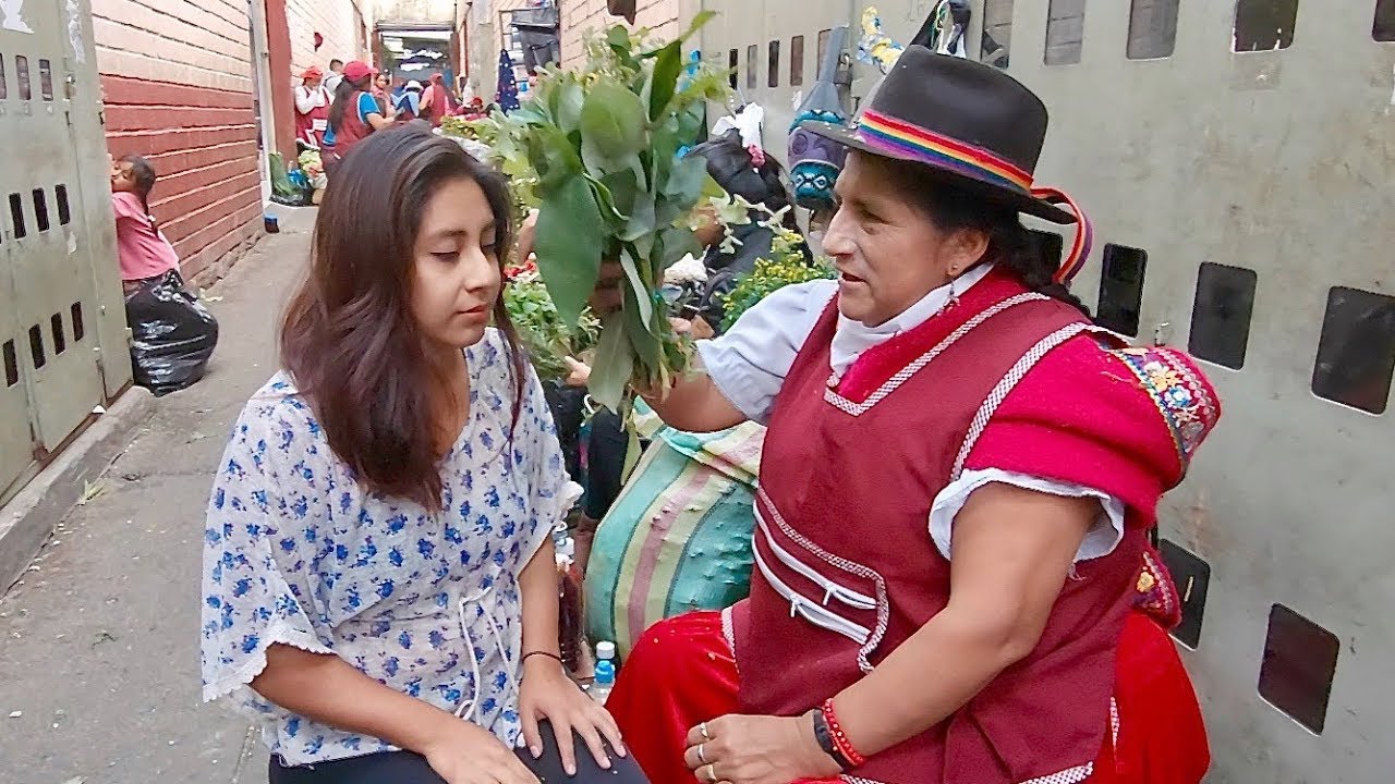 Doña Rosa: Spiritual cleansing for bad energy (limpia spiritual) in Cuenca, Ecuador for ASMR
