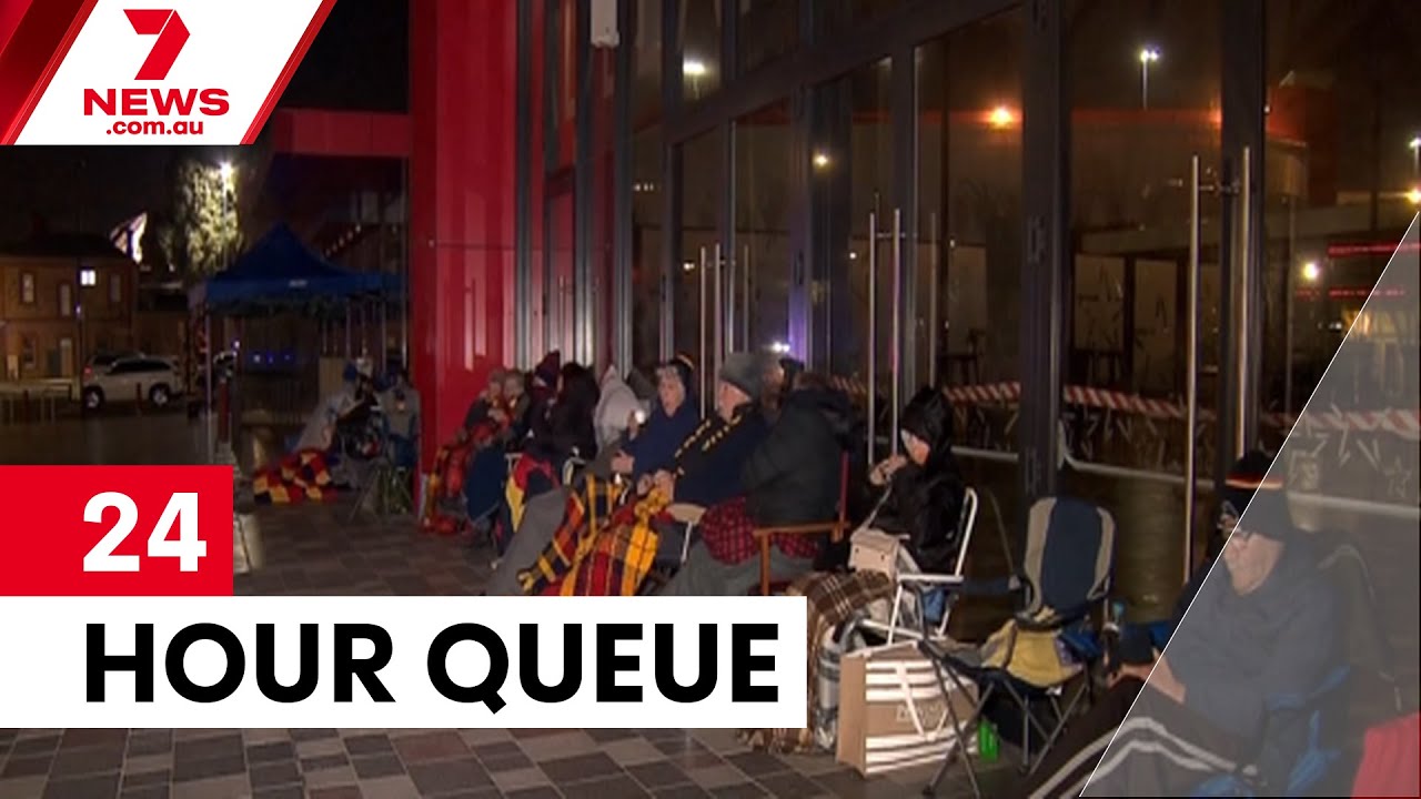 Crows fans queue 24 hours for semi-final tickets | 7NEWS