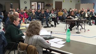 Residents express EMS staffing concerns at Cambridge meeting