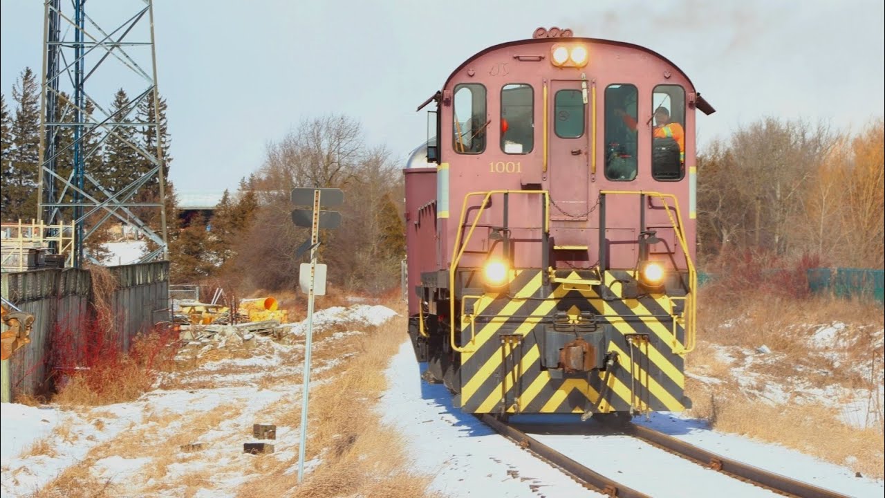 WCR1001 Leads the Elmira Syrup Train! With WCR9114