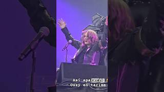 El momento exacto en el que Ozzy Osbourne apareció en su trono para su último show