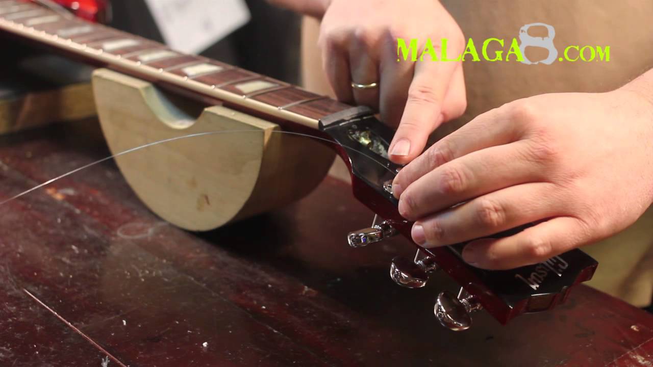 Cómo cambiar Cuerdas Guitarra Eléctrica tipo Gibson - Tutorial Español 