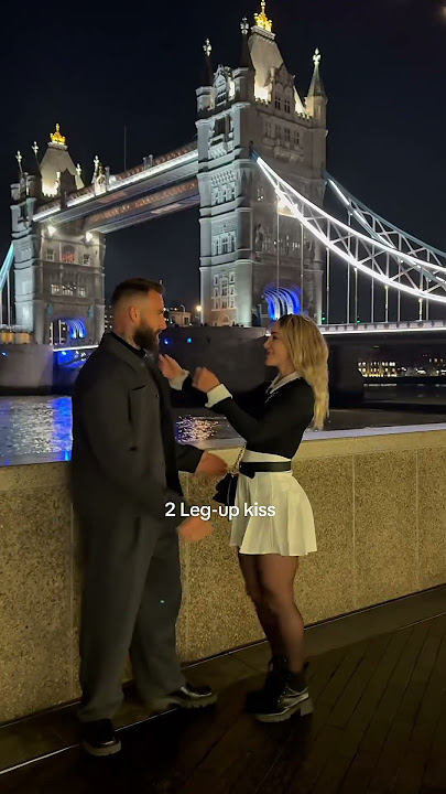 3 kiss in London🔥 #london #couple