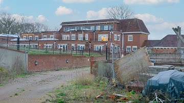 They Never Returned | ABANDONED Billionaires Mansion With EVERYTHING Left Behind