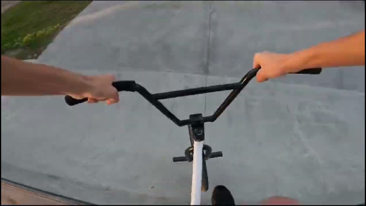 GO PRO BMX RIDING KAUGURU SKATEPARK.