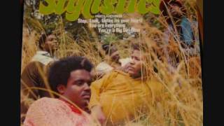 Video thumbnail of "The Stylistics - Country Living.wmv"