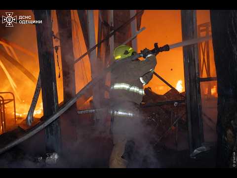 Fire broke out at a cafe-restaurant in the Kyivskyi District of Odesa overnight