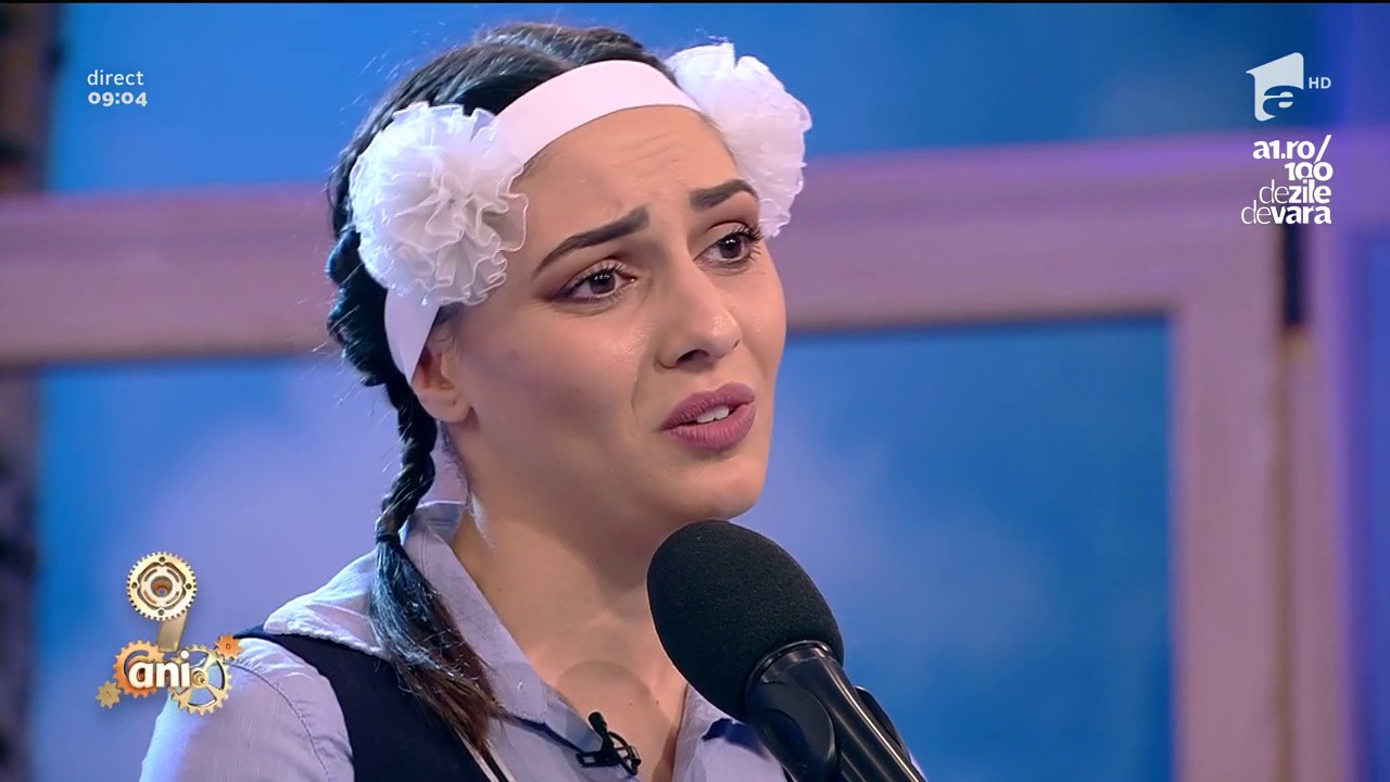 Flavia și Amalia primesc note de la Dani Oțil după ce recită câteva versuri din melodiile românești