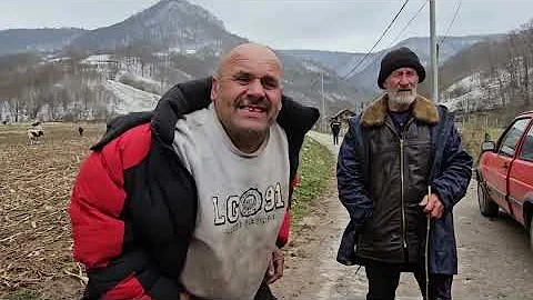 Zmaj od Šipova GOVOR GODINE  prekida ga telefoski poziv