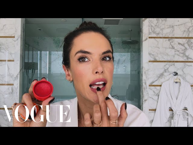 Alessandra Ambrosios Guide to Beachy Brazilian Beauty | Beauty Secrets | Vogue