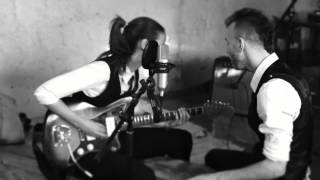 Video thumbnail of "Jet Plane //  Acoustic from the Box"