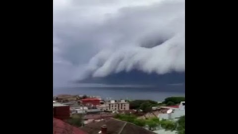 Check out the spectacular time lapse footage shows storms rolling through Sydney Australia