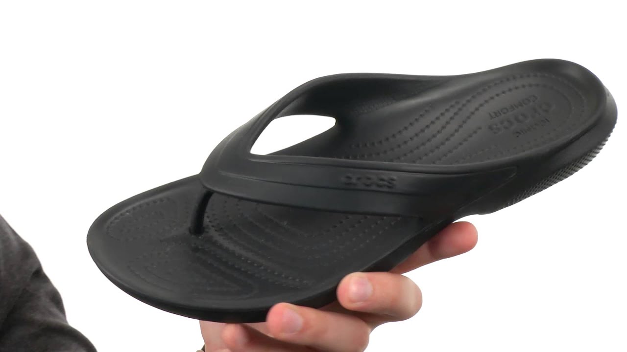 crocs baya flip flops mens