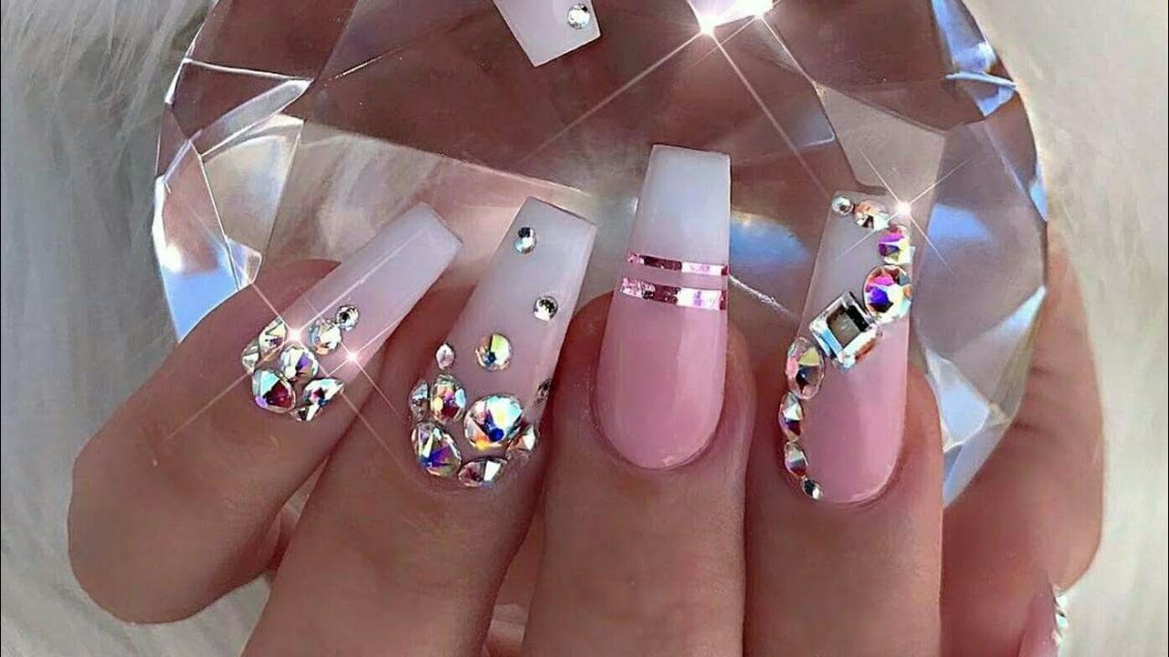 UÑAS ACRÍLICAS DISEÑOS Y COLORES PARA TODA OCASIÓN💞 –  |  Uñas brillantes, Dar en el clavo, Uñas