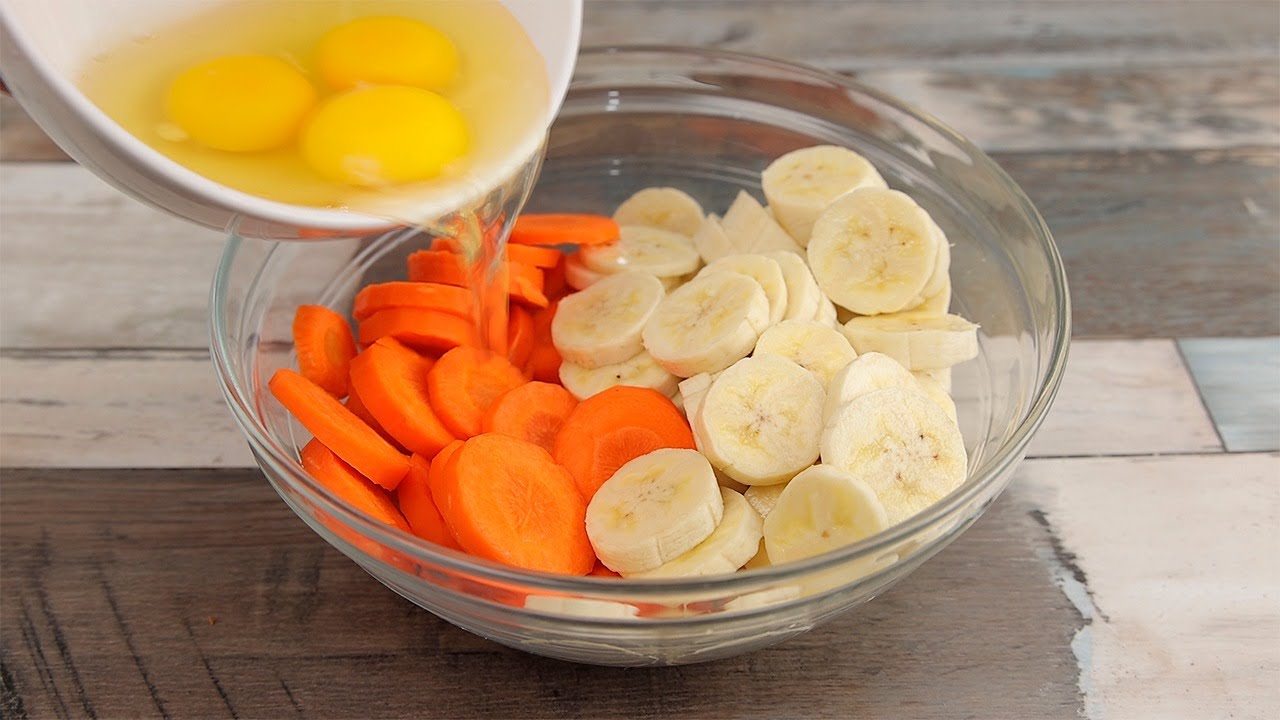 MISTUREI CENOURA OVOS E BANANA, PORQUE NÃO FIZ ISSO ANTES MISTUREI CENOURA OVOS E BANANA, PORQUE NÃO FIZ ISSO ANTES