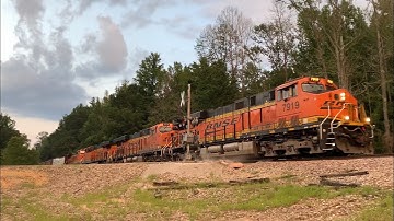BNSF SB Manifest knocks down green signal at Jonesboro Road!