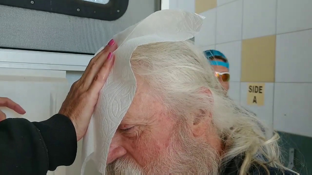 HEAD SHOT! BLOOD GUSHES! YouTube