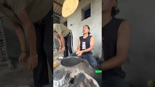 Hipopi Ne Itna Bhari Aloo Ka Paratha Bana Diya