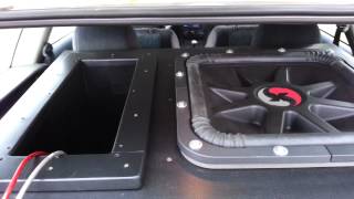 Kicker Solo x18 @ Kicker ZX 2500.1