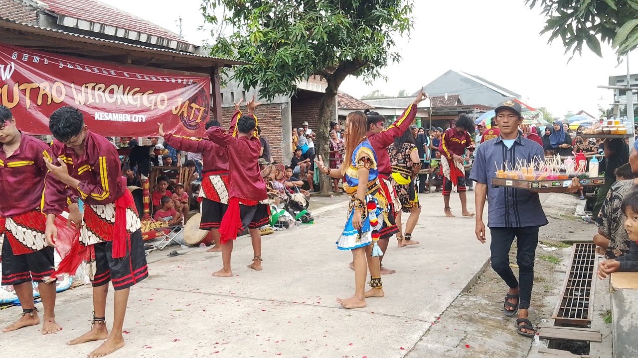Ngamuk e celeng srenggi putro Wirongo jati