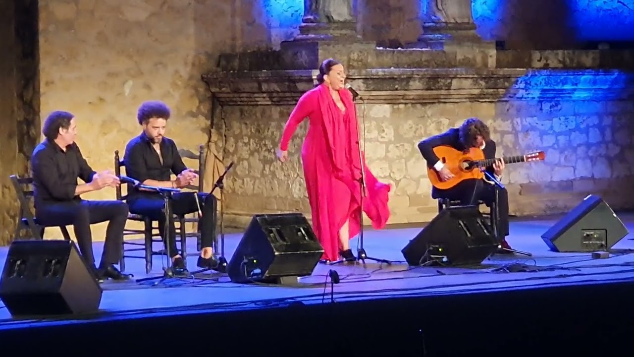 La Tana por Bulerías, con la guitarra de El Perla.