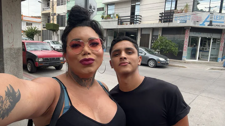 Hola con mi amigo Frack vamos a casa de Kimberly