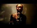 Capture de la vidéo Iyeoka Okoawo // Simply Falling [Official Video]