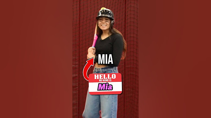 Softball Player vs PRO Pitcher 🤯 #baseball