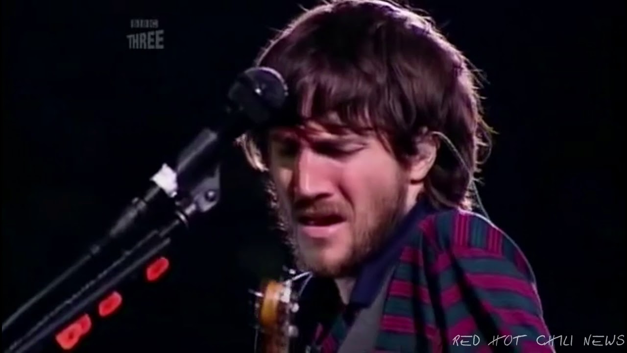 Red Hot Chili Peppers Cmon Girl Live Reading Festival 2007 YouTube