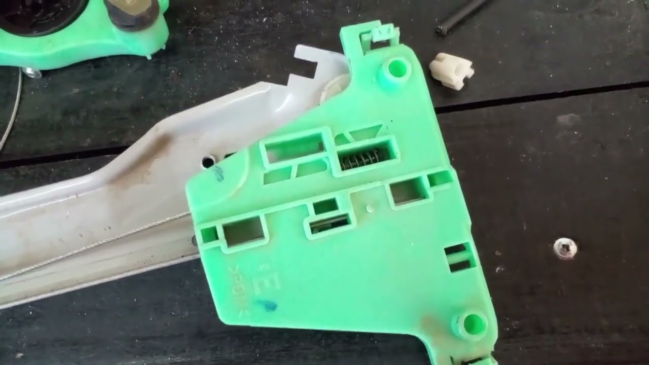 LEVANTAVIDRIO  VW SURAN TRASERO