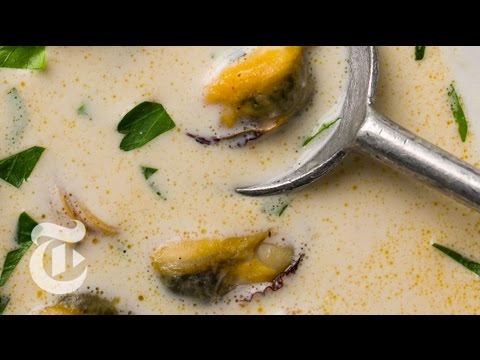 Video: How To Make An Unusual Creamy Soup With Mussels And Champagne