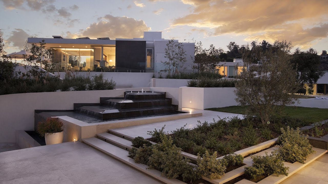 Awesome Beverly Hills house with excellent design by McClean Design