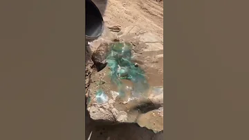 الحجر الاخضر ملك الاحجار 