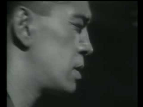Ryuichi Sakamoto - Merry Christmas Mr.Lawrence // Hotarubi no Mori e