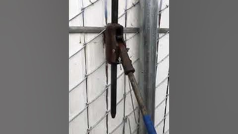 DIY how to build a chain link fence PRO TIPS SPOT TYING TRICK part 26