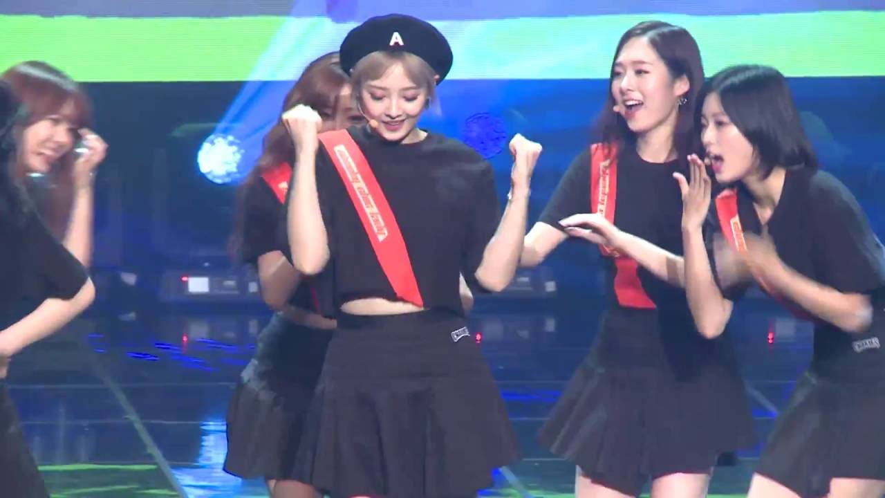 [Fancam] Sonamoo : Newsun - Let's go, A.M.N Showcase @ DMC Festival 2016のサムネイル