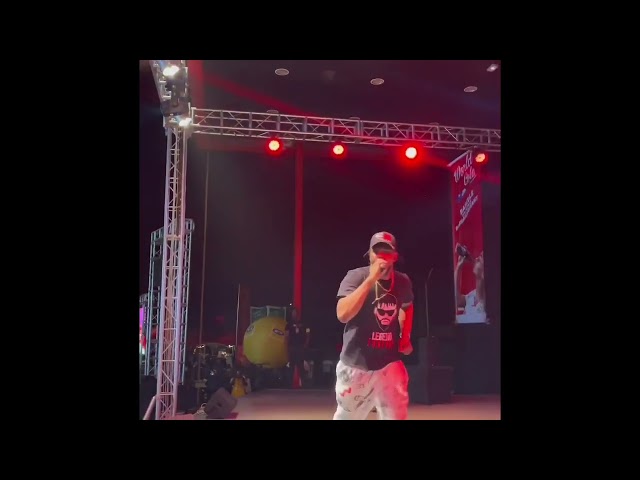 Dibi Dobo - Il met le 🔥🔥 à Canal Olympia class=