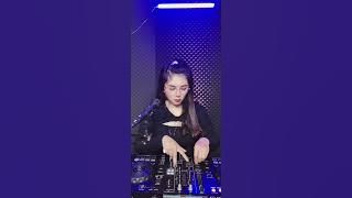dek ulah slot - Uria Novita  (Cover dj) #cover #coversong #coverlagu #dekulahslot #urianovita