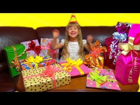 Birthday Morning Opening Presents! Распаковка подарков на День Рождения Anna Kids TV 6 лет