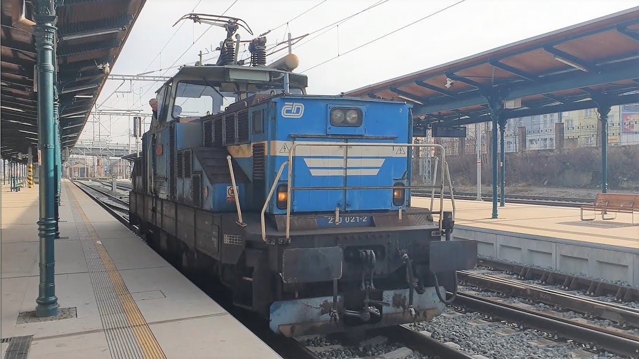 Plzeň hlavní nádraží - vlaky + hlášení (INISS)