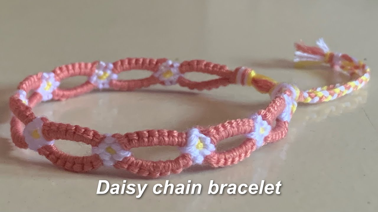 Quick & Easy ❤️ My ORIGINAL pattern perfect for Valentine's Day! How to  make a heart chain bracelet - YouTube