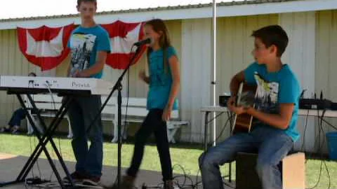 2014 fair performance Caleb, Jacob, Emily Breaux