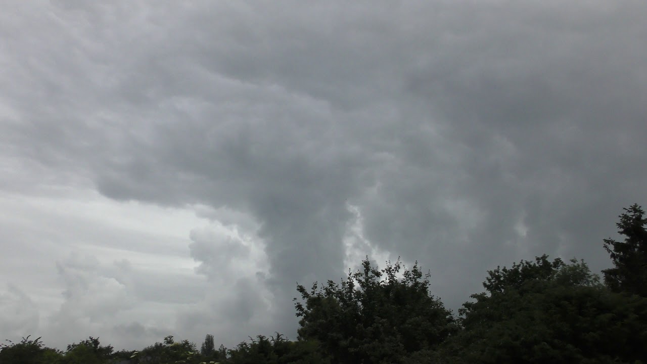 airshow schedule Unusual rare Collapsed SKY effect clouds Cambridge UK 12june2019 728p