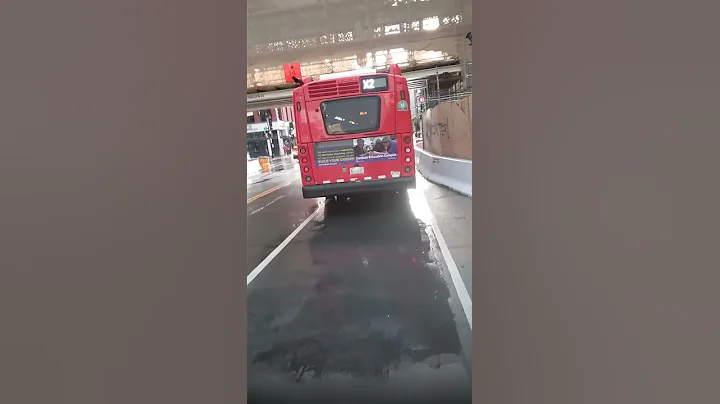 Take off of WMATA  Metrobus 2018 New Flyer XDE60 hybrid artic  #5484