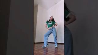 I'm so sorry for your loss 😢😛 #feather #sabrinacarpenter #youtubeshorts #dance #dancevideo