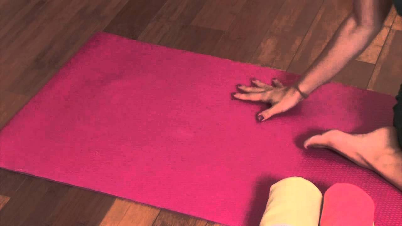 How to Keep Your Hands From Slipping on a Yoga Mat 