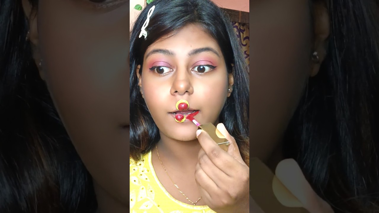 OMG😱 Viral Crazy Lipstick Hack 🥴😳 